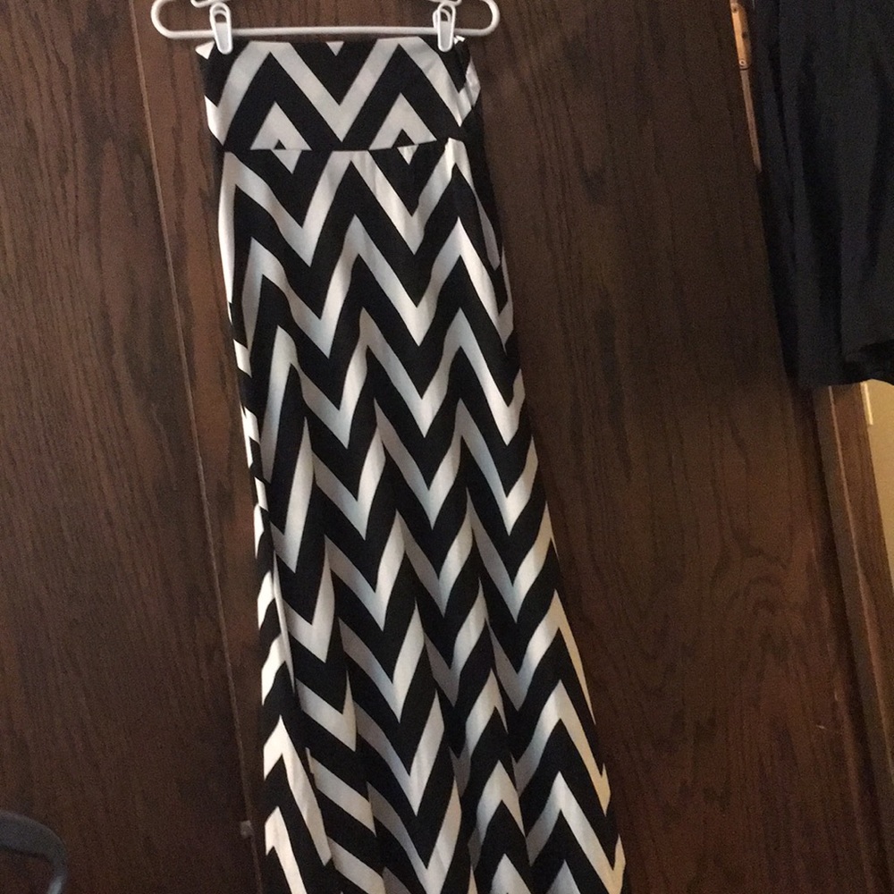Long maxi skirt